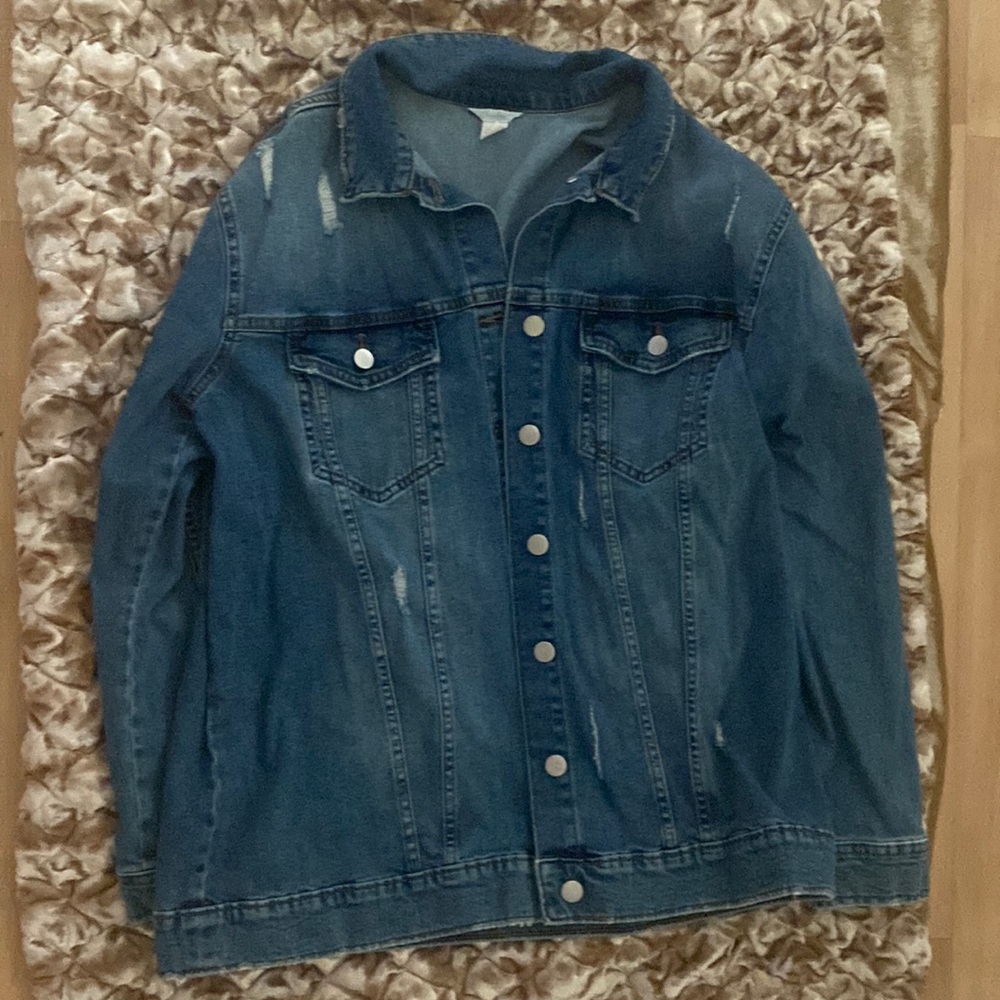 Caslon collared distressed denim jacket with chest pockets
